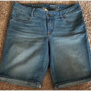 Bermuda mid rise shorts